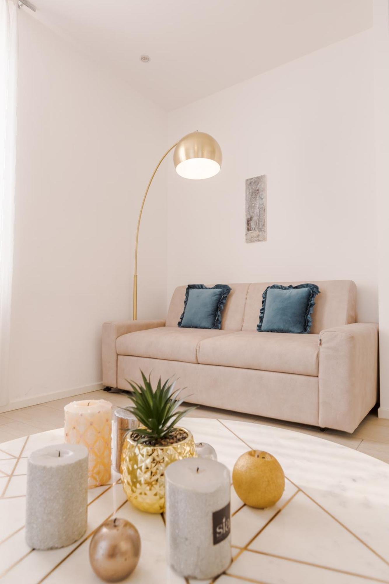 Front Lake Pearl 5 For 6Pax -By Easylife Swiss Lugano Exteriör bild
