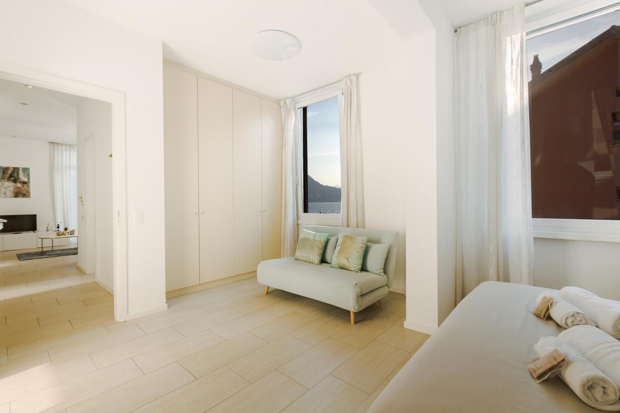 Front Lake Pearl 5 For 6Pax -By Easylife Swiss Lugano Exteriör bild